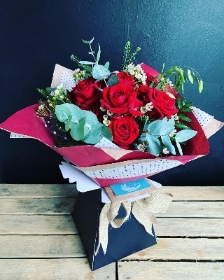 Dozen Red Rose Gift Bouquet